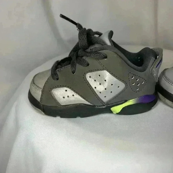 Toddler Nike Air Jordan VI 6 Dark Grey Ultraviolet Wolf Grey Sz 4C Retro - Picture 6 of 9